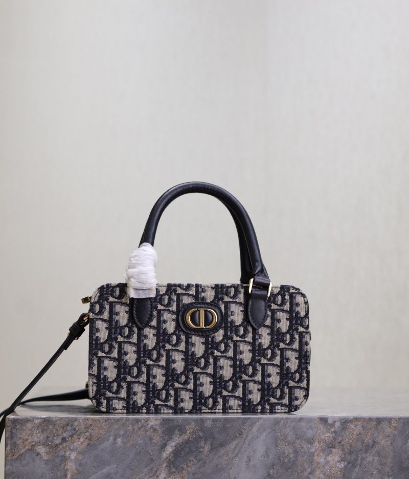 chr1st1an D10r montaigne bags